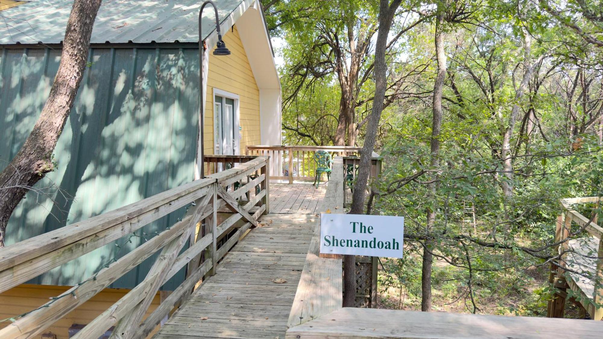 Bed And Breakfast On White Rock Creek Waco Εξωτερικό φωτογραφία